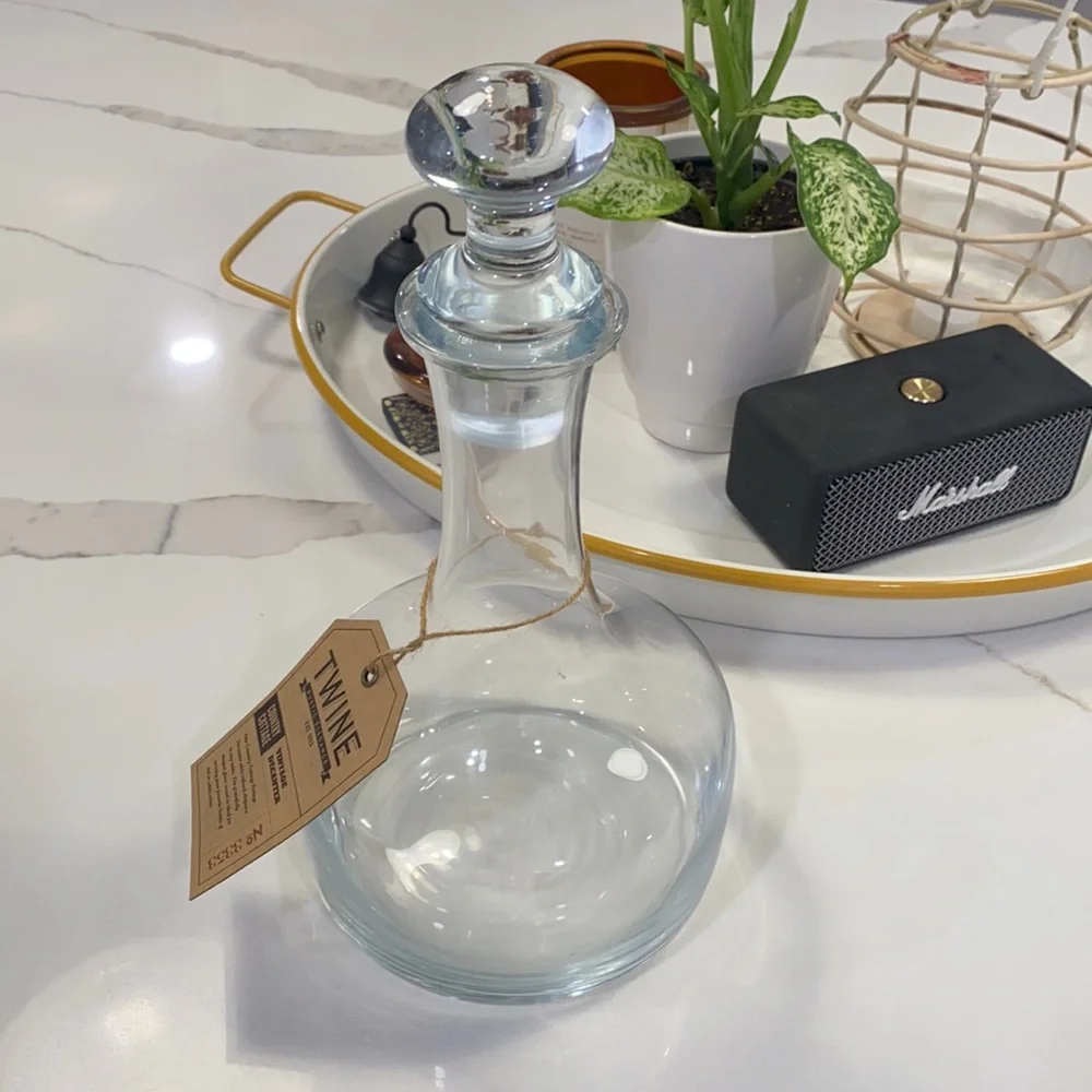 [Twine] Country Cottage Vintage Decanter